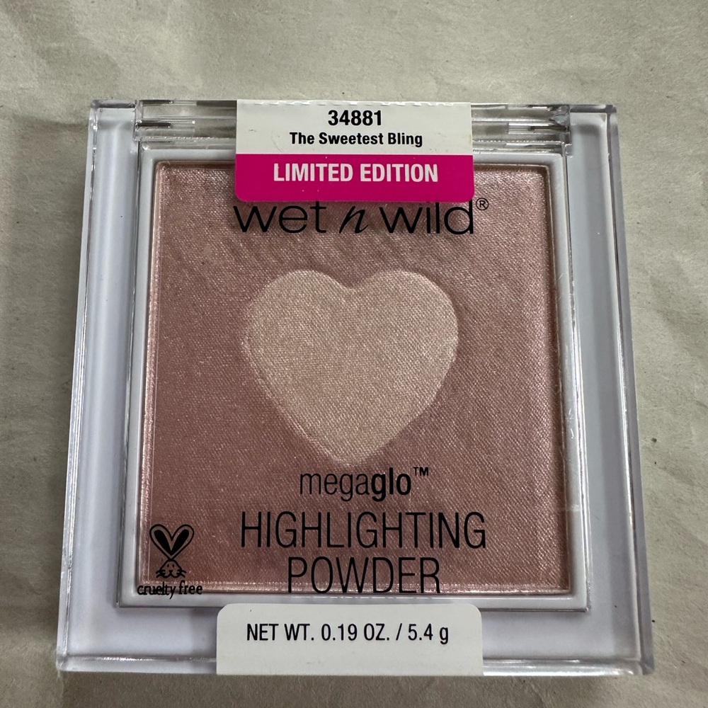 NEW Wet n Wild MegaGlo Highlighting Powder - The Sweetest Bling Limited Edition